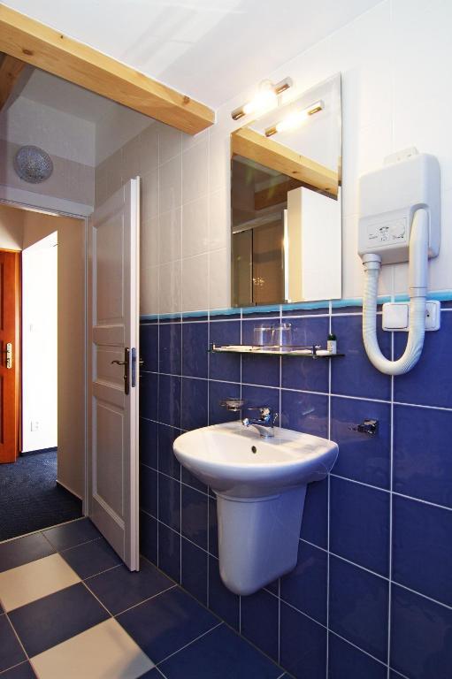 Hotel Pod Sluncem Trebiz Bilik gambar